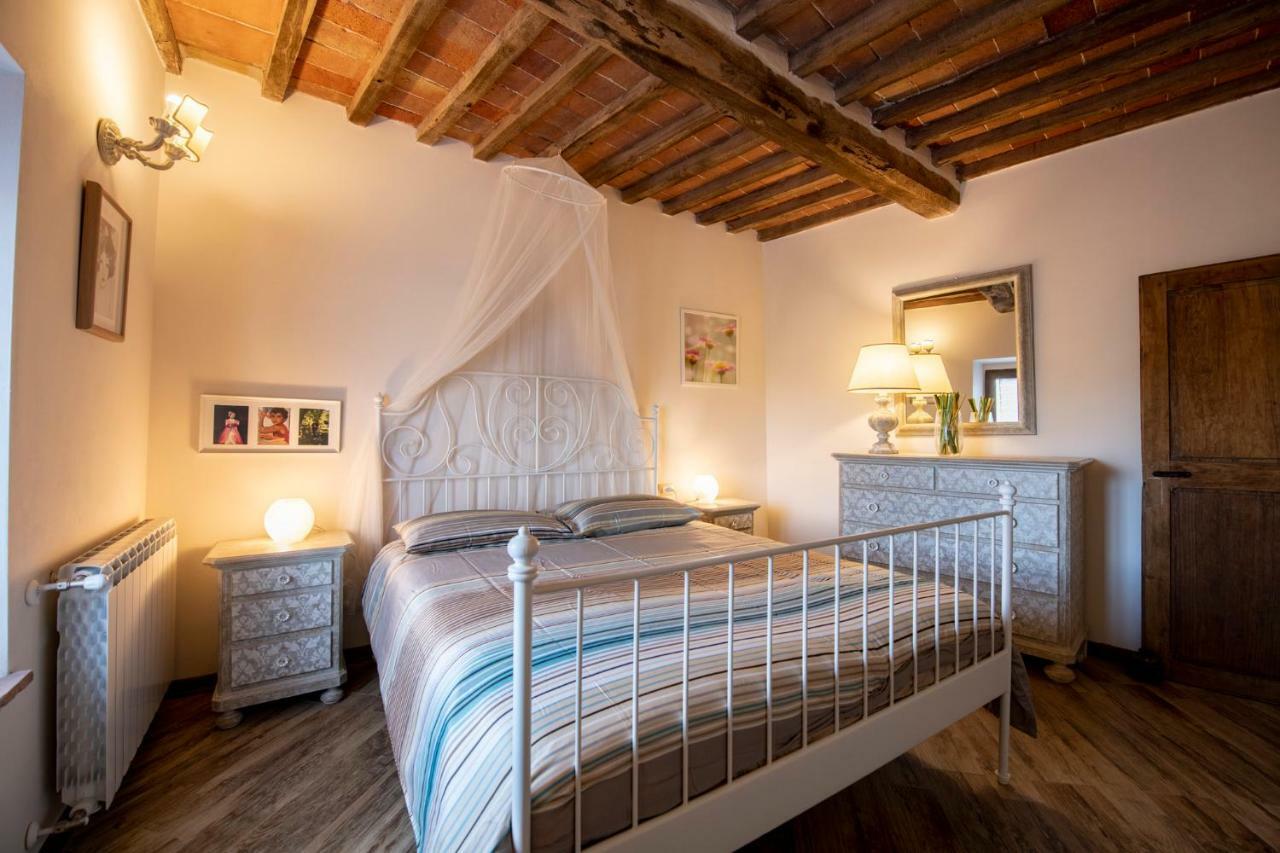 La Casina Di Pia Apartman Montieri Kültér fotó