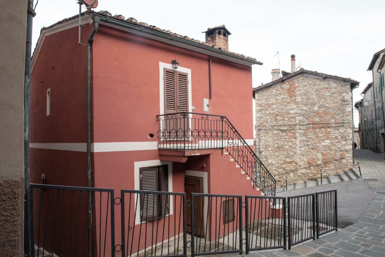 La Casina Di Pia Apartman Montieri Kültér fotó